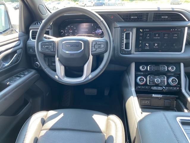 GMC Yukon Denali 4WD 2024