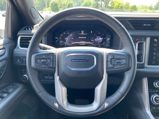 GMC Yukon Denali 4WD 2024