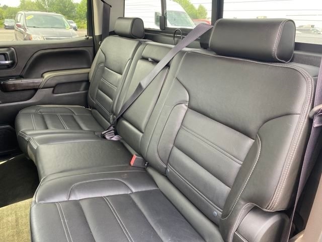 GMC Sierra 1500 Denali Crew Cab Long Box 4WD 2016