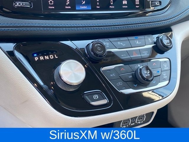 Chrysler Pacifica Hybrid Touring L 2021