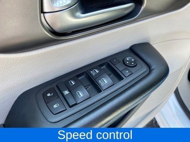 Chrysler Pacifica Hybrid Touring L 2021