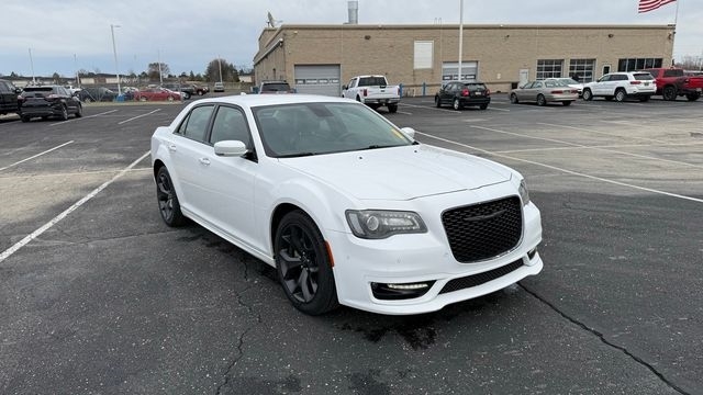 Chrysler 300 Touring L 2022