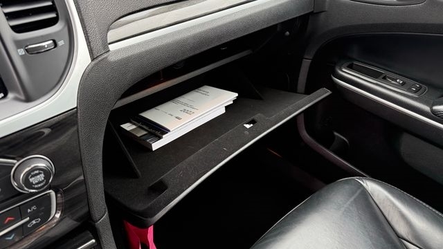 Chrysler 300 Touring L 2022