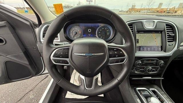 Chrysler 300 Touring L 2022