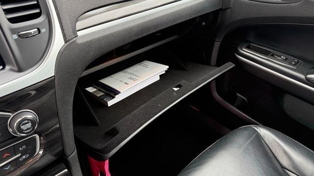 Chrysler 300 Touring L 2022