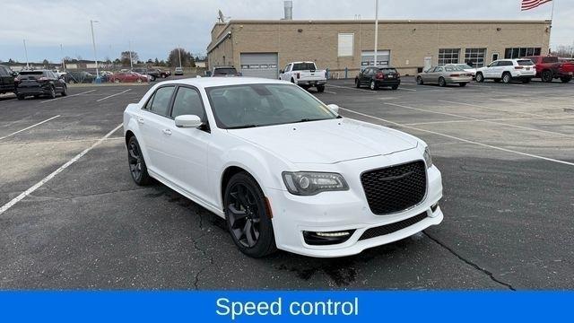 Chrysler 300 Touring L 2022