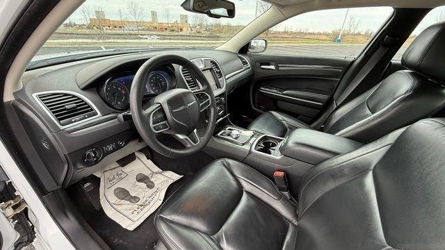 Chrysler 300 Touring L 2022