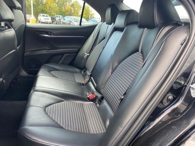 Toyota Camry SE 2023