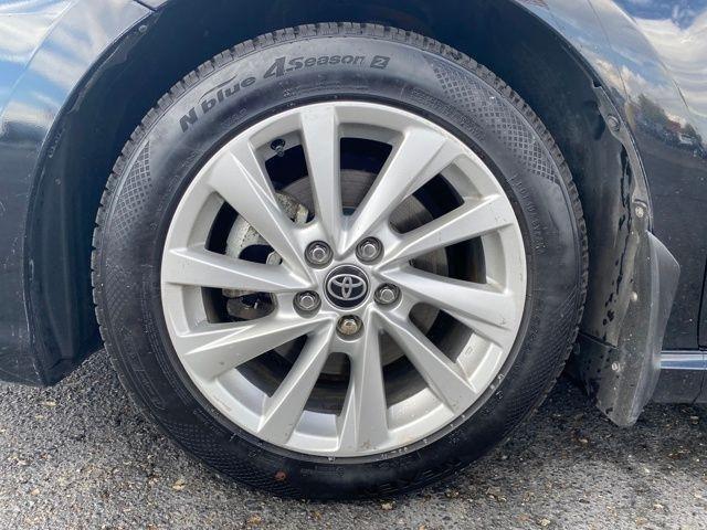 Toyota Camry SE 2023