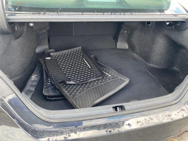 Toyota Camry SE 2023