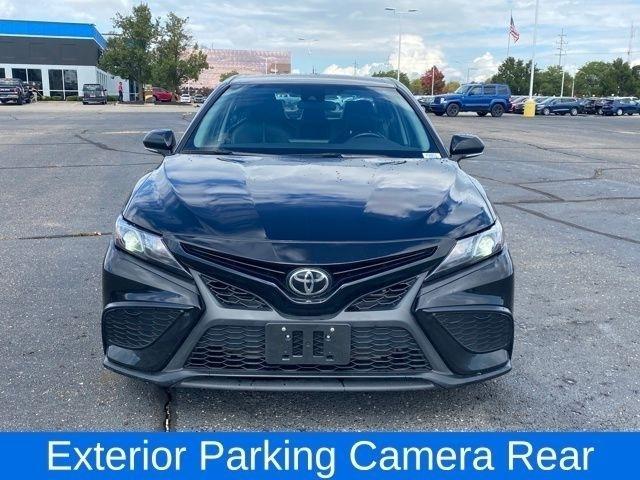 Toyota Camry SE 2023