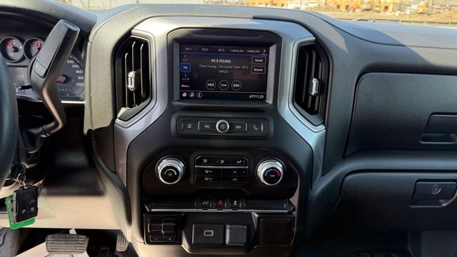 GMC Sierra 1500 Base Crew Cab Long Box 4WD 2020