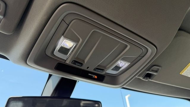 GMC Sierra 1500 Base Crew Cab Long Box 4WD 2020