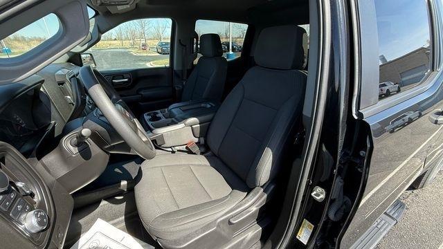 GMC Sierra 1500 Base Crew Cab Long Box 4WD 2020