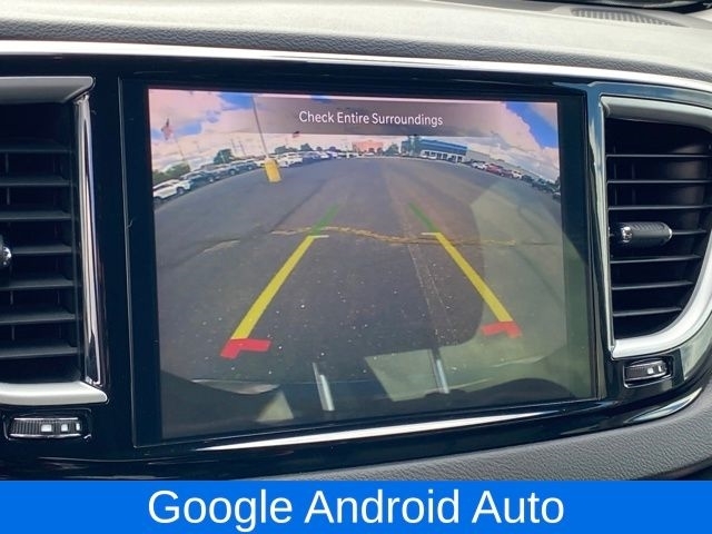 Chrysler Pacifica Touring L 2024