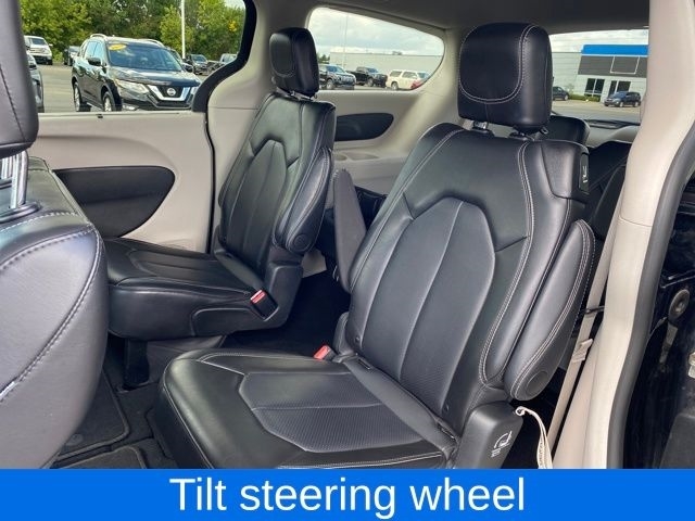 Chrysler Pacifica Touring L 2024