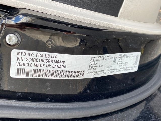 Chrysler Pacifica Touring L 2024