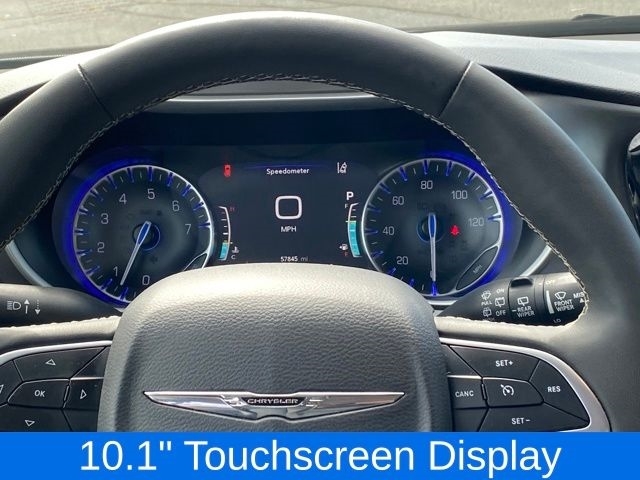 Chrysler Pacifica Touring L 2024