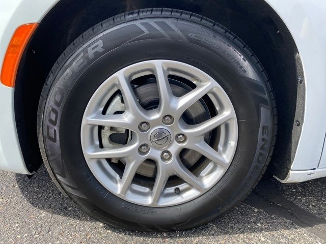 Chrysler Pacifica Touring L 2024