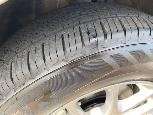 Chrysler Pacifica Touring L 2024