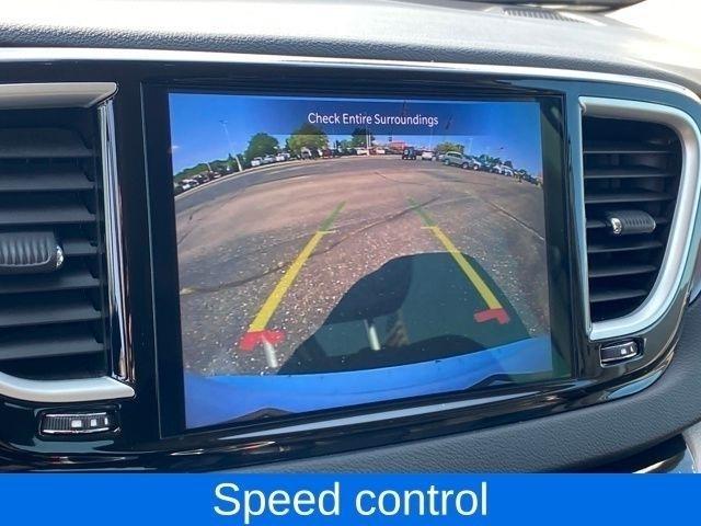 Chrysler Pacifica Touring L 2024