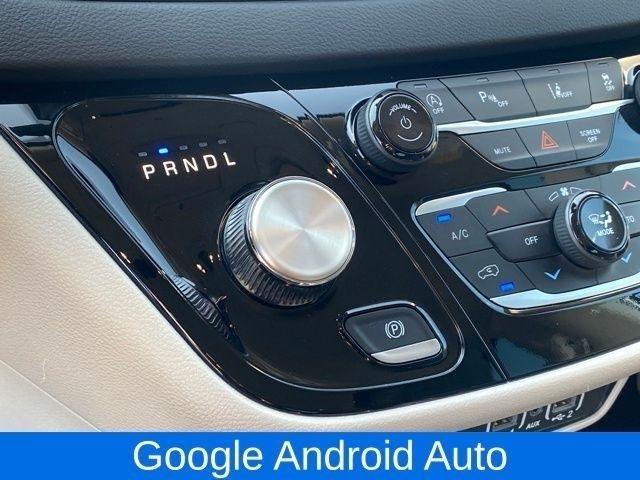 Chrysler Pacifica Touring L 2024