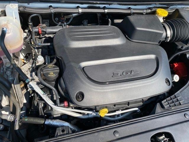 Chrysler Pacifica Touring L 2024