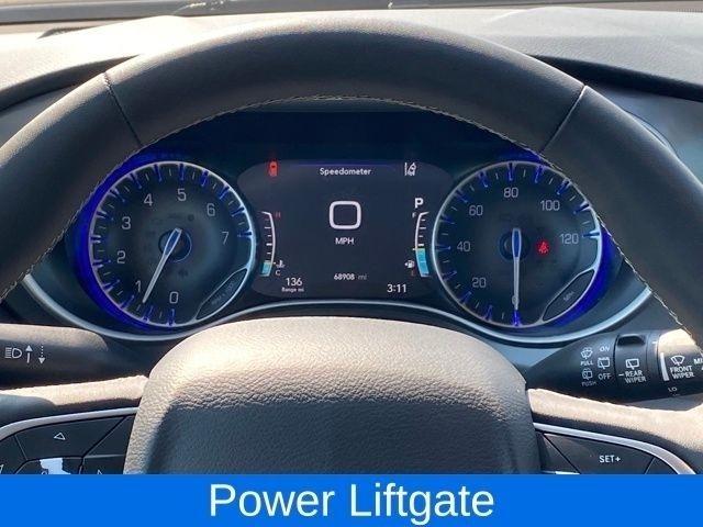 Chrysler Pacifica Touring L 2024