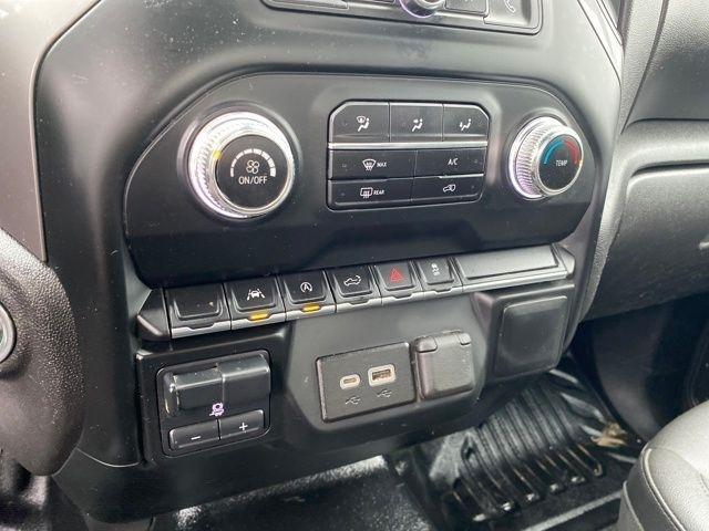 GMC Sierra 1500 Pro Short Box 4WD 2023