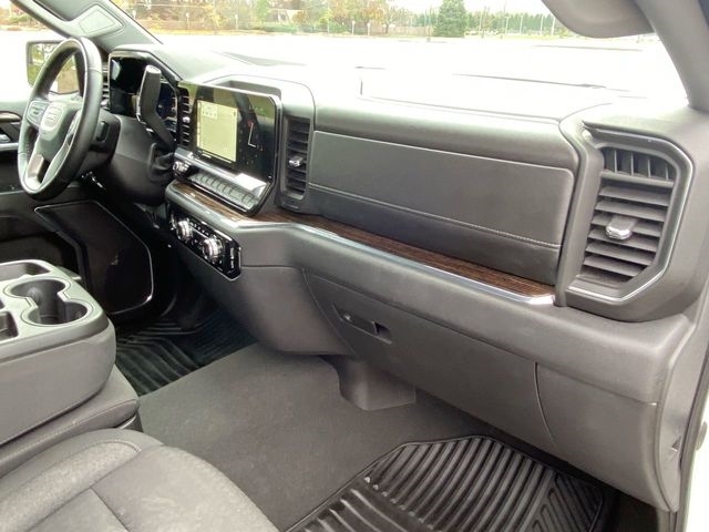 GMC Sierra 1500 SLE Crew Cab 4WD 2024