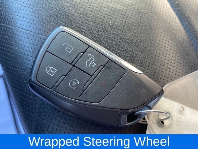 Chevrolet Silverado 1500 LTZ Crew Cab 4WD 2023