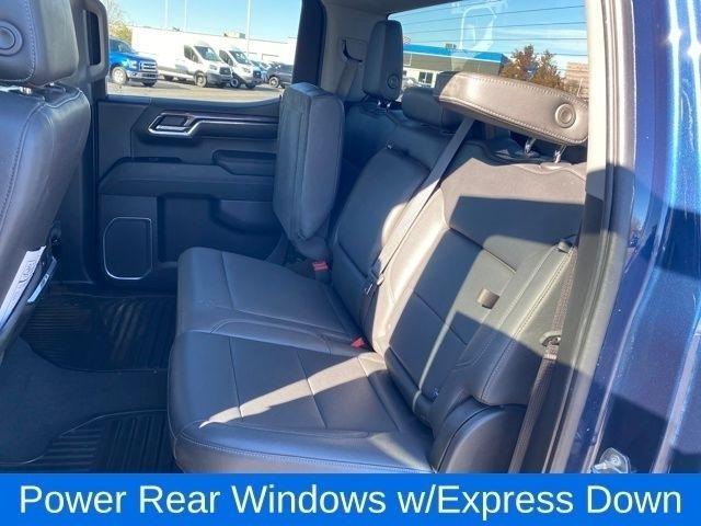 Chevrolet Silverado 1500 LTZ Crew Cab 4WD 2023