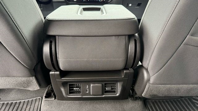 GMC Sierra 1500 Elevation Crew Cab 4WD 2022