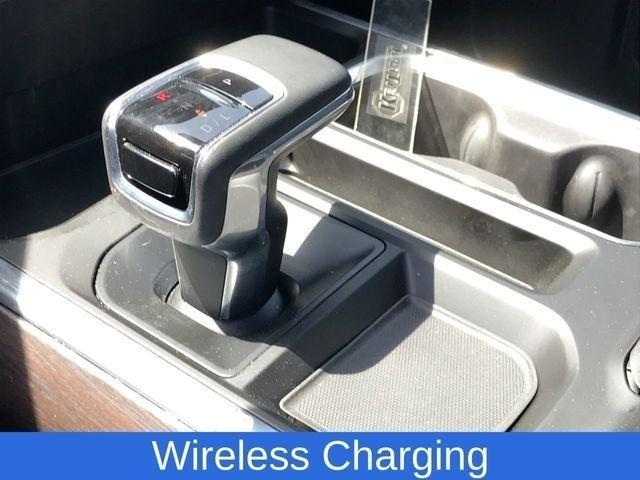 GMC Sierra 1500 SLT Crew Cab 4WD 2023