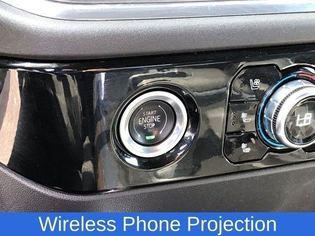 GMC Sierra 1500 SLT Crew Cab 4WD 2023