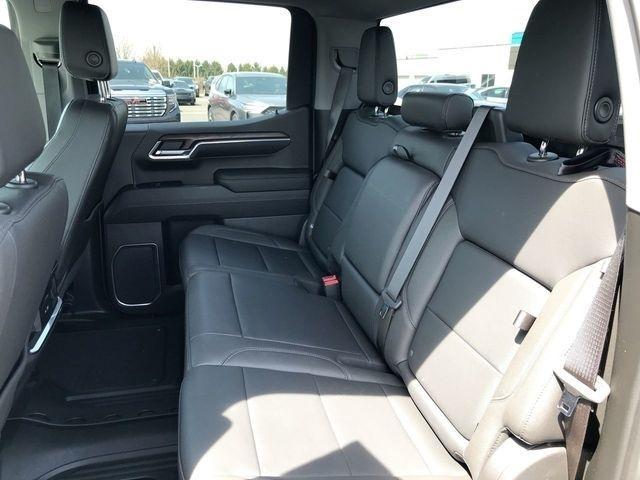 GMC Sierra 1500 SLT Crew Cab 4WD 2023