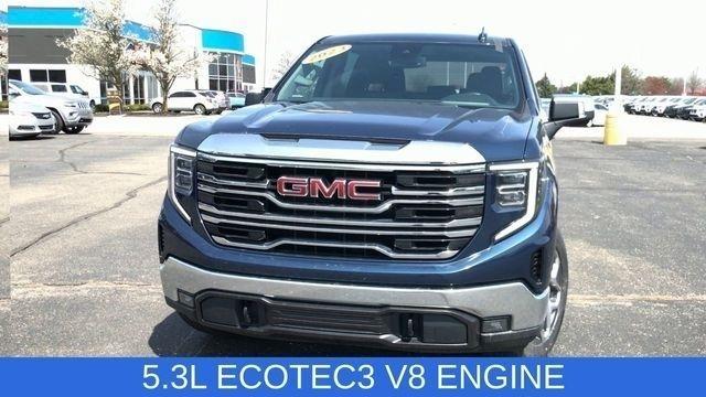 GMC Sierra 1500 SLT Crew Cab 4WD 2023
