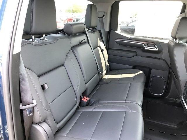 GMC Sierra 1500 SLT Crew Cab 4WD 2023