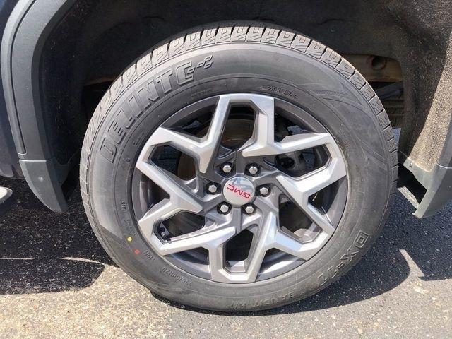 GMC Sierra 1500 SLT Crew Cab 4WD 2023