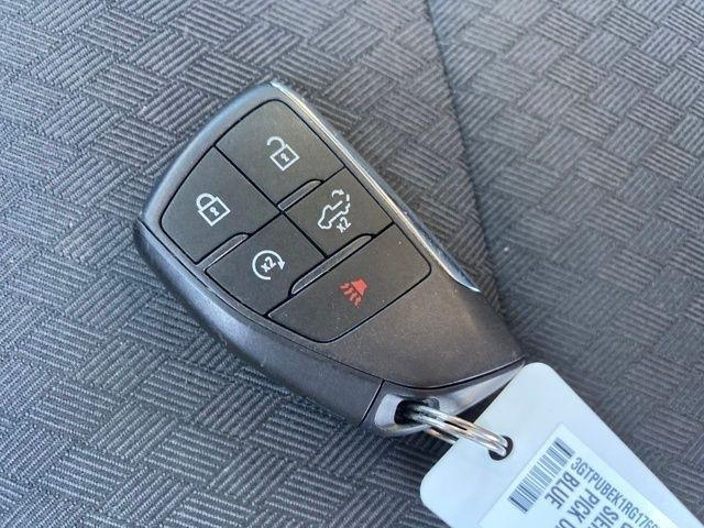 GMC Sierra 1500 SLE Crew Cab 4WD 2024