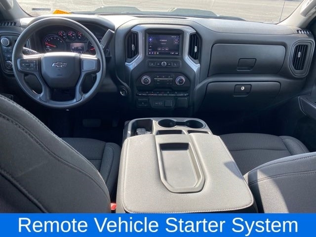 Chevrolet Silverado 1500 Trail Boss Custom Crew Cab 4WD 2024