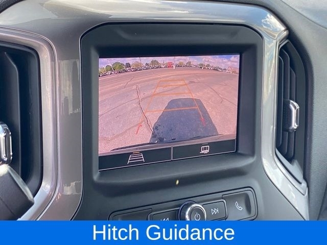 Chevrolet Silverado 1500 Trail Boss Custom Crew Cab 4WD 2024