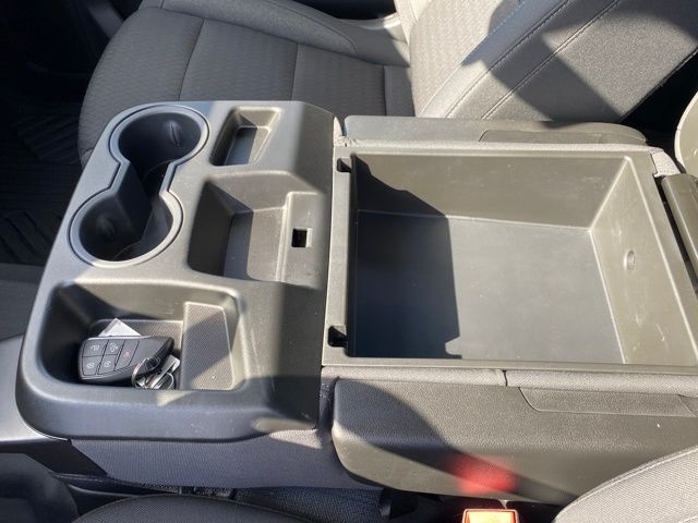 Chevrolet Silverado 1500 Trail Boss Custom Crew Cab 4WD 2024