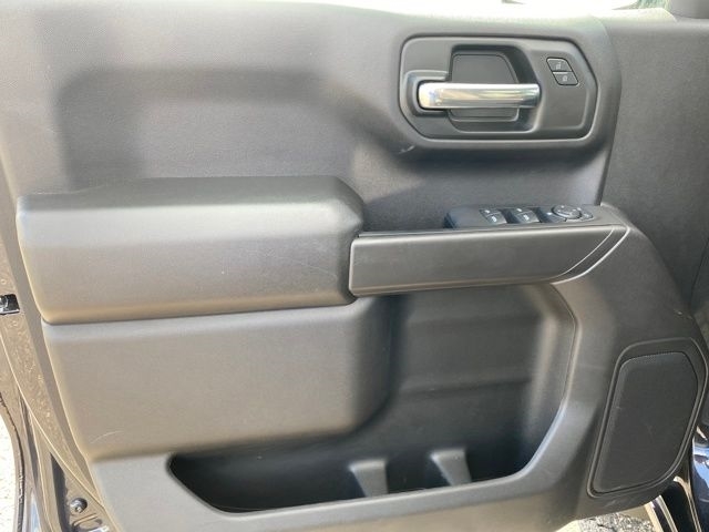 Chevrolet Silverado 1500 Trail Boss Custom Crew Cab 4WD 2024