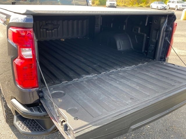 Chevrolet Silverado 1500 Trail Boss Custom Crew Cab 4WD 2024