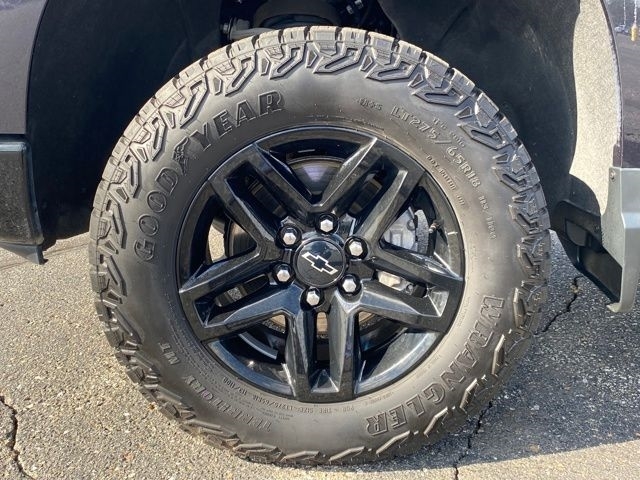 Chevrolet Silverado 1500 Trail Boss Custom Crew Cab 4WD 2024