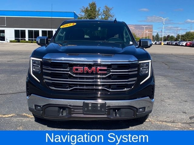 GMC Sierra 1500 SLT Crew Cab 4WD 2024