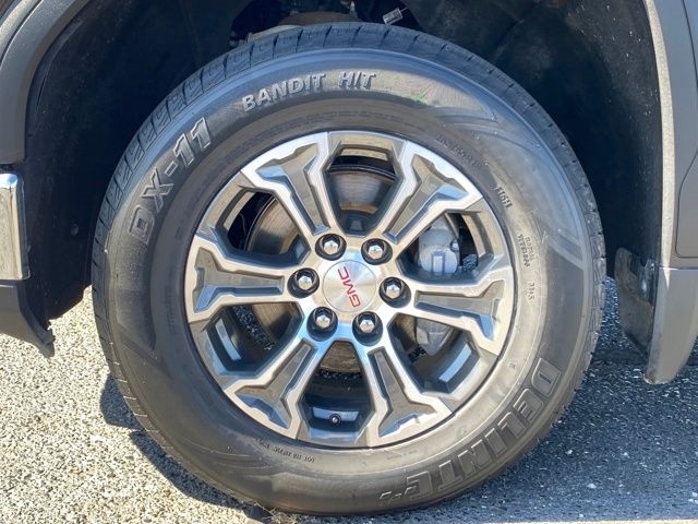 GMC Sierra 1500 SLT Crew Cab 4WD 2024