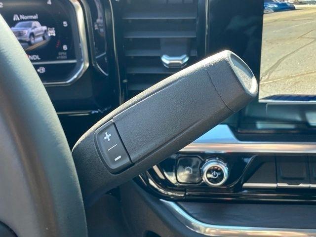 GMC Sierra 1500 SLT Crew Cab 4WD 2024