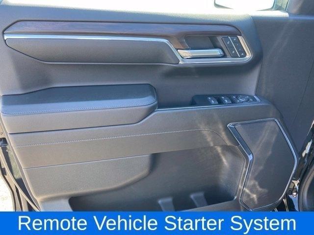 GMC Sierra 1500 SLT Crew Cab 4WD 2024